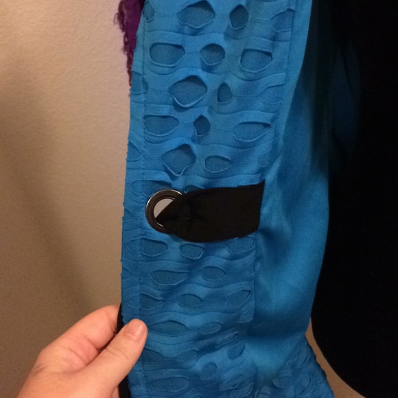 2/$20 Bright blue blazer size small - Picture 4 of 5